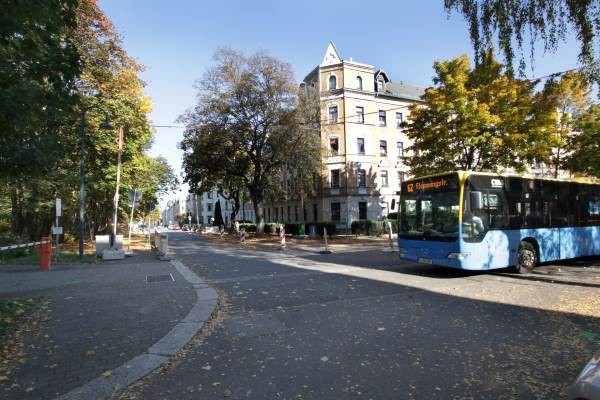 Auch am Engpass Kochstraße/Weststraße werden die Straßenbegrenzungen angepasst. Foto: bit