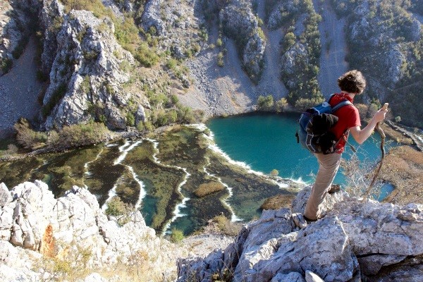 Faszinierende Natur kann man auch auf einer Wanderung durch Kroatien erleben. Foto: Sven Oyen