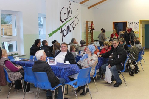 Sich kulinarisch auf die Weihnachtszeit einstimmen konnten die Besucher im Cafe Frohnatal. Foto. Uwe Wolf