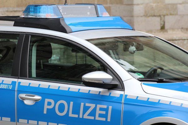 Maskierte Gangster überfielen in Mobsdorf einen Busfahrer.