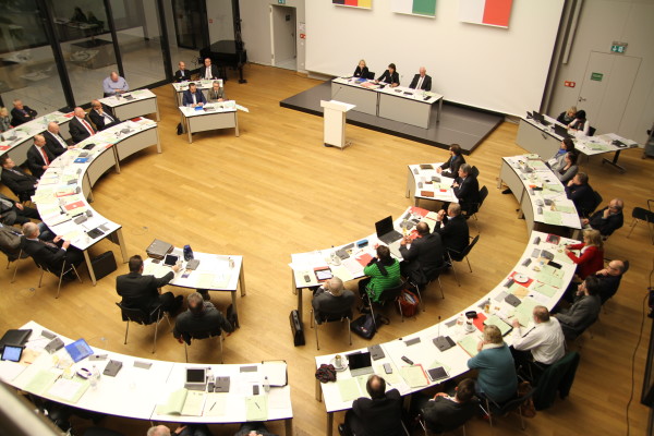 Zwickauer Stadträte erhalten weiterhin ihr Sitzungsgeld in gewohnter Höhe. Foto: Alice Jagals