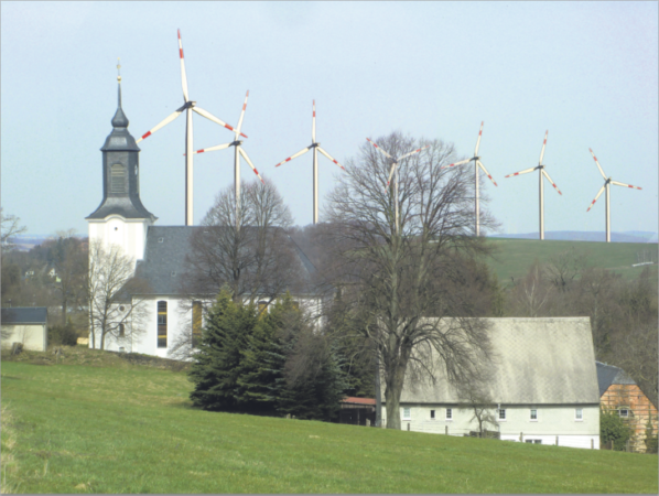 Sieht es so bald aus in Euba? Riesige Windräder mit Schattenwurf und Lärm statt idyllischem Landleben? Foto: fs/Montage