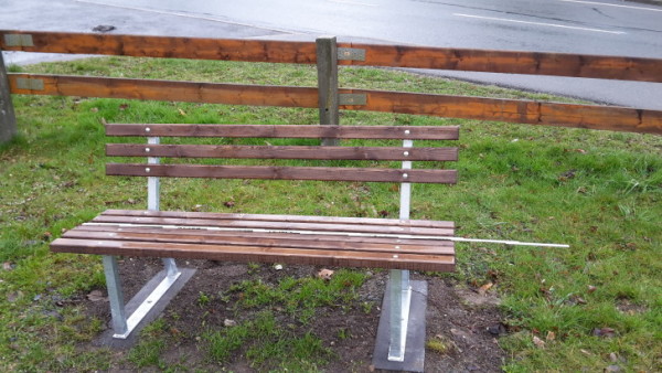 Zwei Sitzbänke (hier ein Vergleichsbild) wurden in Zschopau entwendet. Foto: Polizei