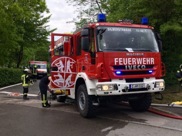 Mit einem Großaufgebot waren die Wehren im Einsatz. Was sie zum Zeitpunkt der Alarmierung noch nicht wussten: Alles nur eine Übung. Fotos: Daniel Unger