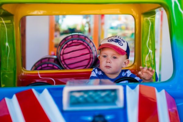 Nicht mit einem Spielzeugauto sondern mit Papas Wagen machte sich ein 7-Jähriger in Zwickau auf den Weg zur Schule. Foto: pixabay