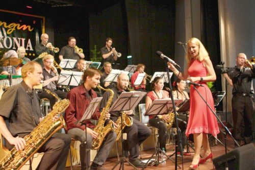 Zum Festival werden zehn Bands und Combos aufspielen und Swing vom Feinsten bieten. Foto. Saoniade e.V.