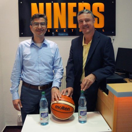 Partner für die nächsten drei Jahre: die NINERS und Sachsenquelle. Foto: NINERS