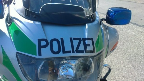 polizeimotorrrad-327900_1920