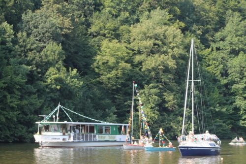 Die Bootsparade startet am Samstag um 16 Uhr in Lauenhain. Gegen 16.30 Uhr werden die Schiffe in Kriebstein begrüßt. Foto: Uwe Wolf