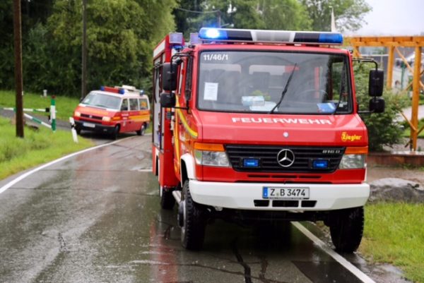 Viel zu tun gab es für die Feuerwehren in Kirchberg. Fotos: Daniel Unger