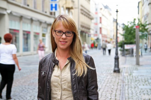 Jung, dynamisch, weiblich: Anne Klüglich ist Zwickaus Stadtmanagerin. Foto: Alice Jagals