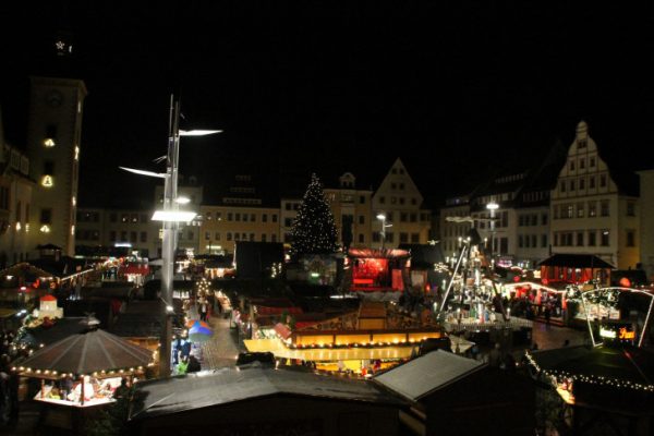 So schön soll der Weihnachtsmarkt auch dieses Jahr wieder werden. Doch noch fehlt der Baum. Foto: WES FG