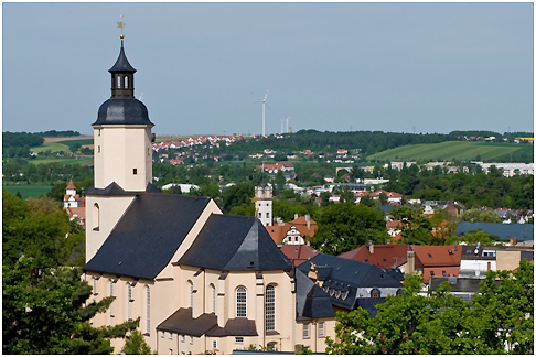 Blick auf die St. Georgenkirche und Glauchau. Dank der Aufnahme ins Förderprogramm kann die Stadtentwicklung weiter voran gebracht werden. Foto: privat