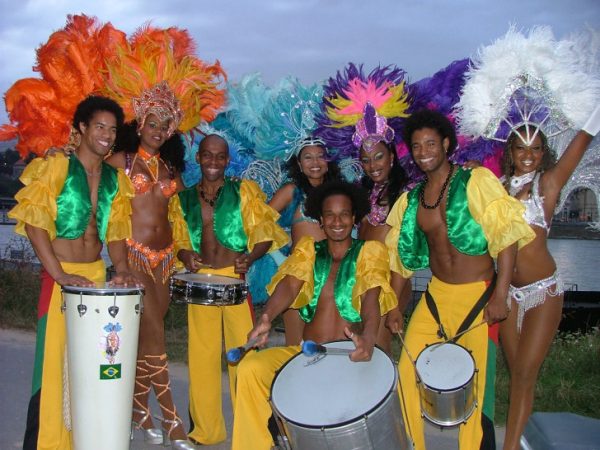 Die Bahia Dance Group wird für brasilianisches Flair sorgen. Foto: Veranstalter