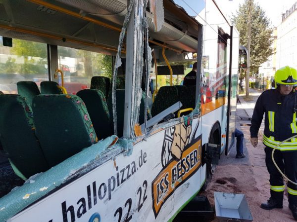hhUnfall_Bus_LKW_03