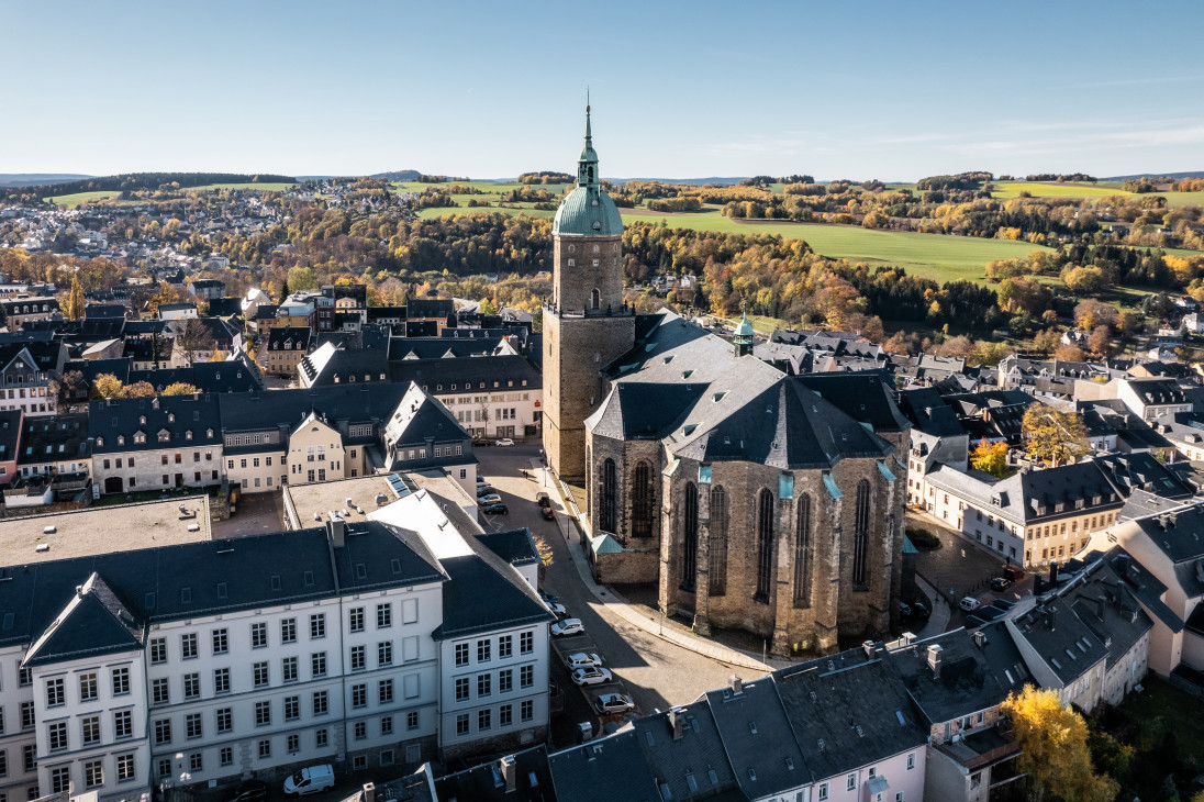 Imposant thront sie über der Stadt: die St. Annenkirche in Annaberg-Buchholz. Foto: Philipp Herfort Photography